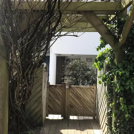 Maison En Avec Piscine A 3m De La *